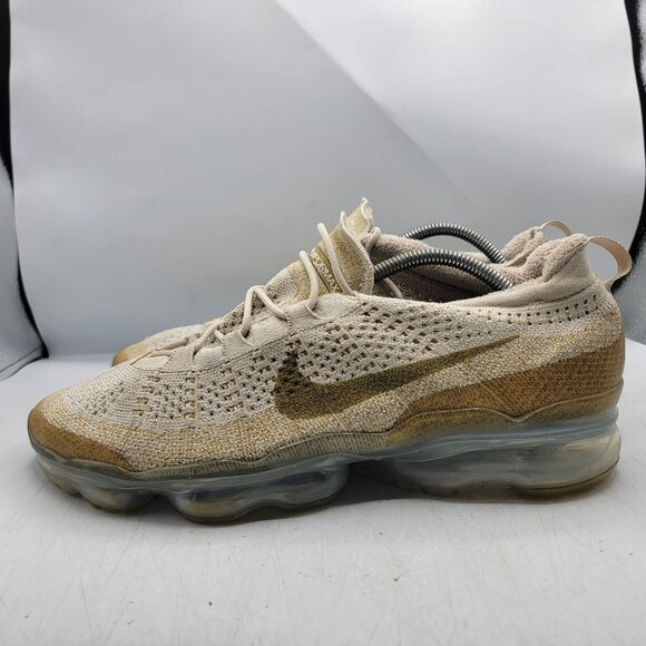 Nike Air Vapormax 2023 Flyknit Mens 12 Sanddrift Bronzine Shoes DV1678-100 - Picture 14 of 14